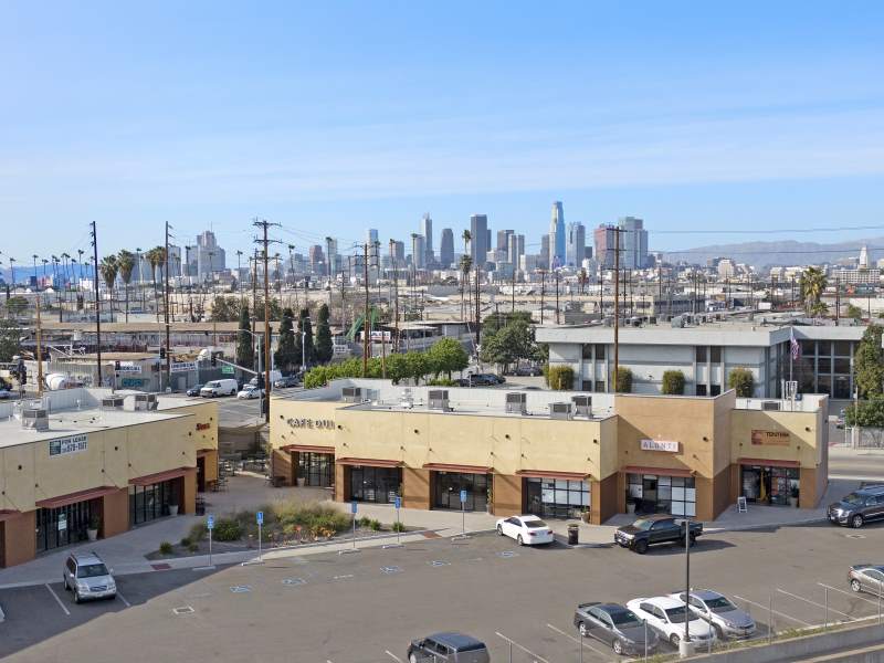 Vernon Retail Center (2500-2550 S. Alameda St, Vernon, CA)